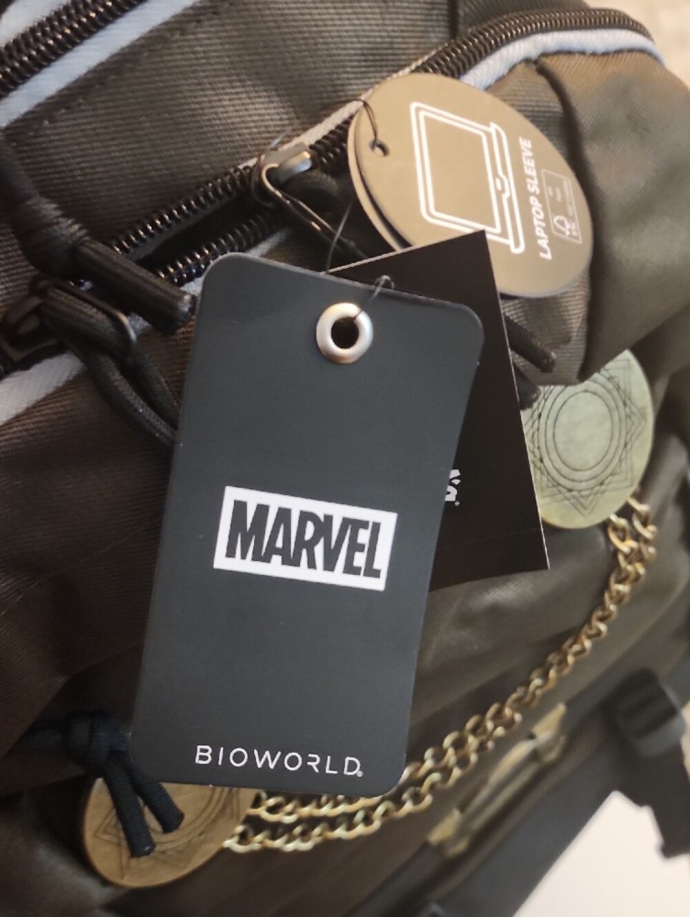 Marvel Bioworld Doctor Doom Cosplay Backpack With Gold Chain Accents. NWT - Picture 2 of 12